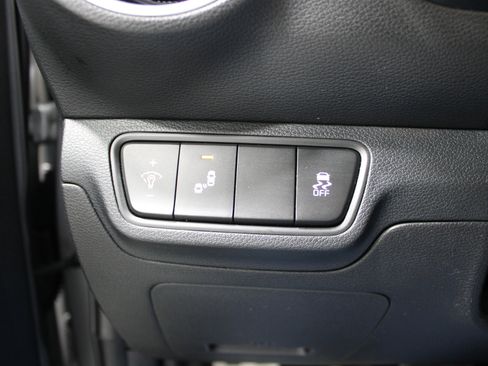 Used 2024 Kia Forte GT-Line image 8