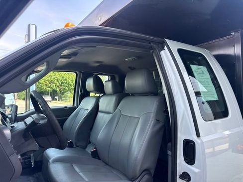 Used 2016 Ford F550 4x4 SuperCab Super Duty image 12