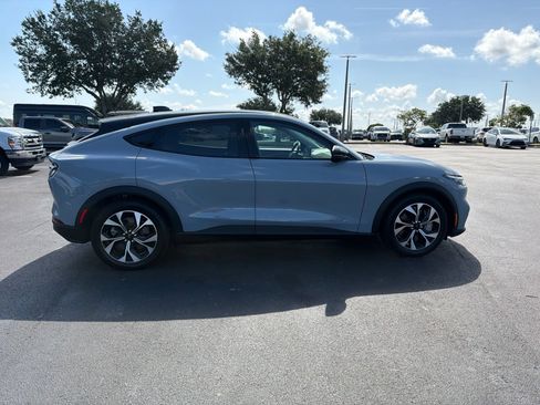 Used 2025 Ford Mustang Mach-E Select w/ Comfort Package Lite AWD/4WD image 4
