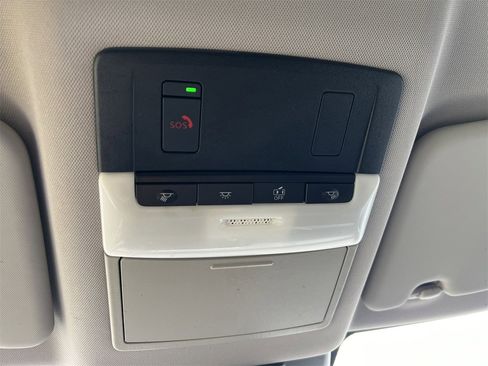 Used 2021 Nissan Rogue SV image 21