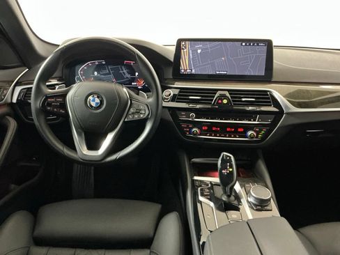 Certified 2023 BMW 530i w/ Convenience Package RWD image 9