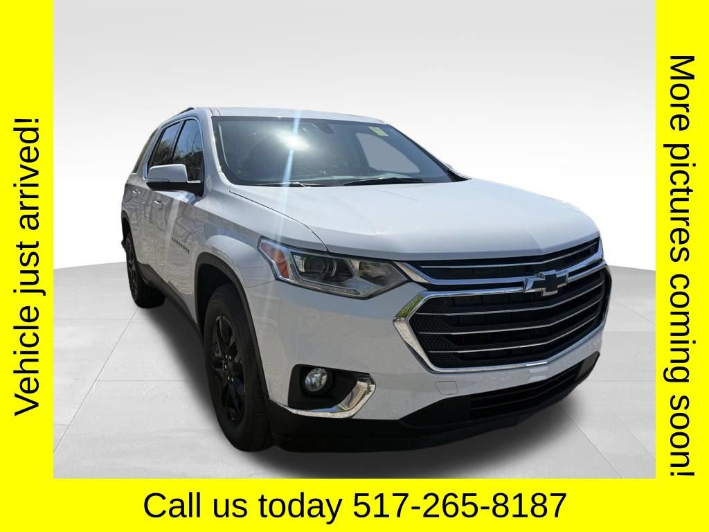 Used 2021 Chevrolet Traverse LT FWD image 1