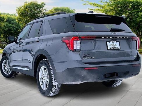 Certified 2025 Ford Explorer Active image 2