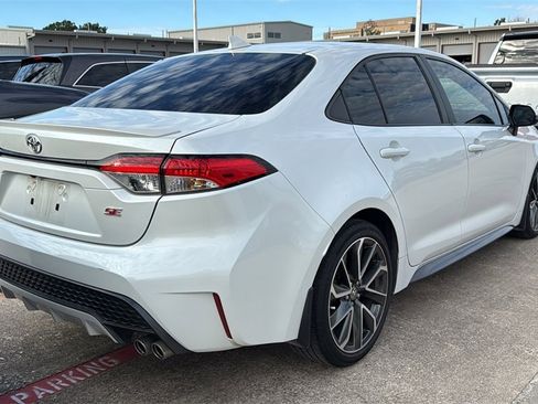Used 2022 Toyota Corolla SE image 4