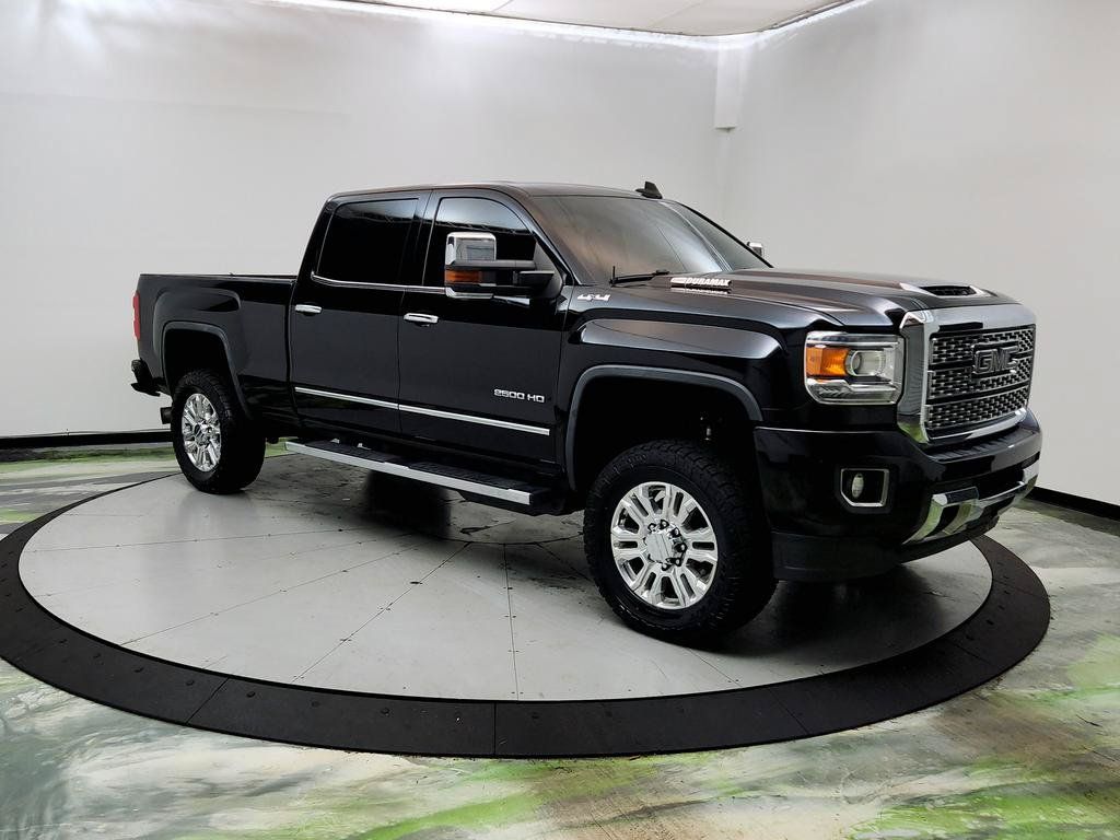 Used 2018 GMC Sierra 2500 SLT AWD/4WD image 3