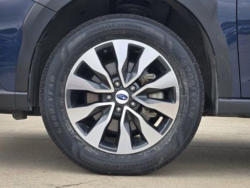 Used 2024 Subaru Outback Touring AWD/4WD image 11