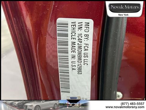 Used 2021 Jeep Cherokee Limited image 21