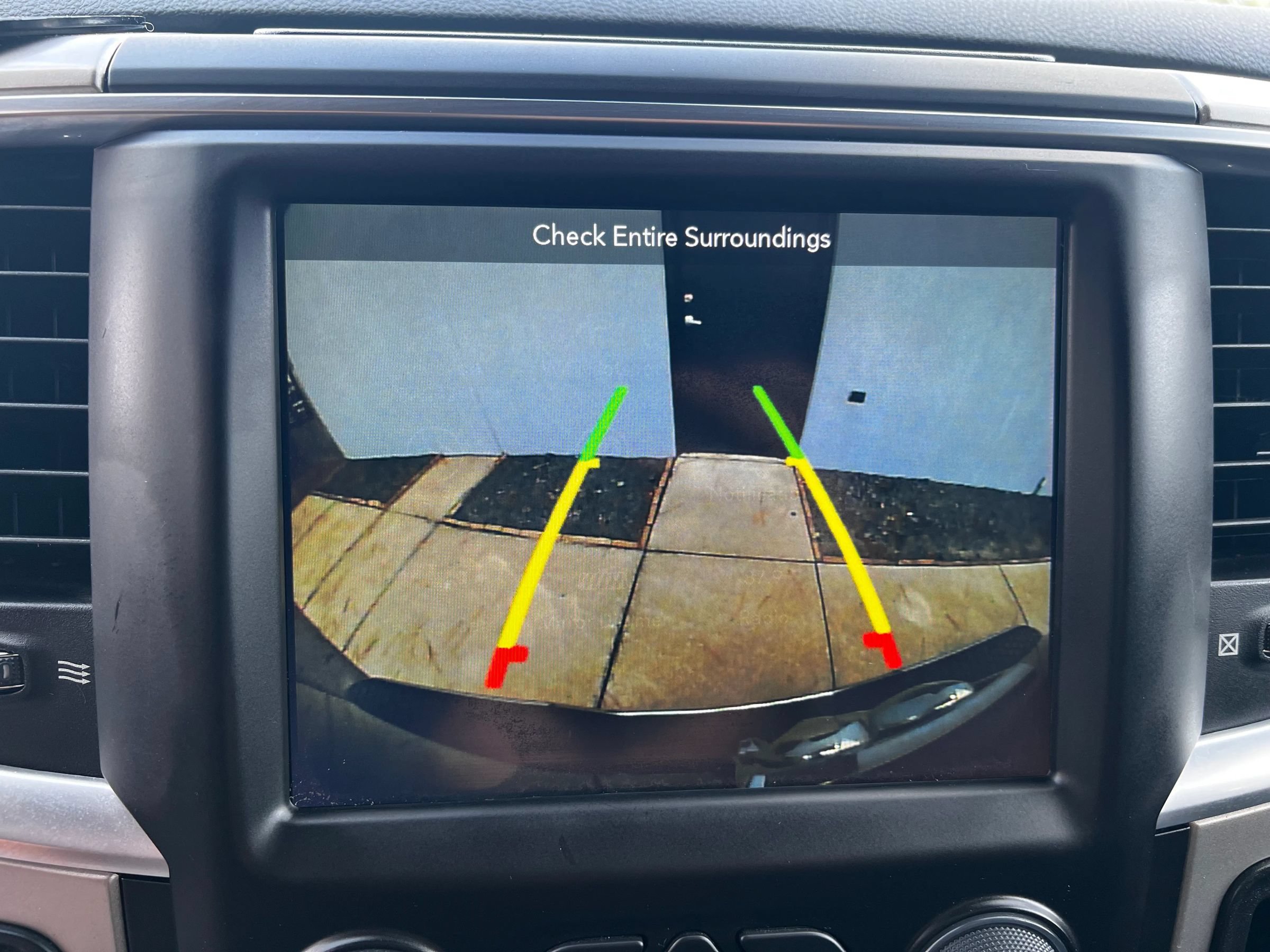 Used 2019 RAM 1500 Classic SLT w/ Luxury Group RWD image 15