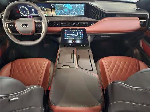 Used 2026 INFINITI QX80 Autograph w/ Premium Cargo Package image 18