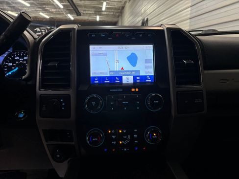 Used 2020 Ford F250 Lariat w/ Lariat Ultimate Package AWD/4WD image 18