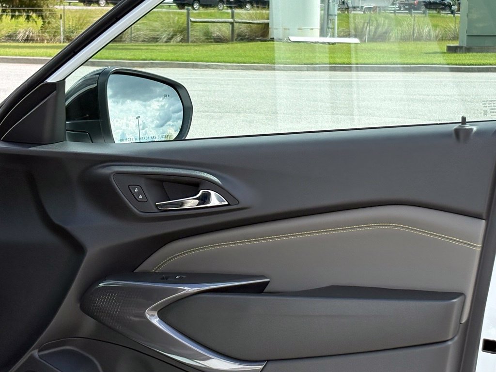New 2026 Chevrolet Trax ACTIV w/ Sunroof Package FWD image 9