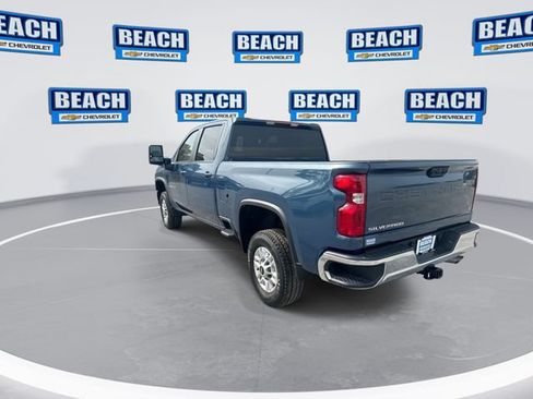 Used 2025 Chevrolet Silverado 2500 LT w/ Convenience Package AWD/4WD image 6
