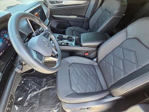Used 2024 Volkswagen Atlas Cross Sport SE w/ Panoramic Sunroof Package AWD/4WD image 14