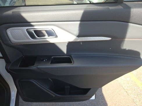 New 2026 Ford Explorer Active image 29