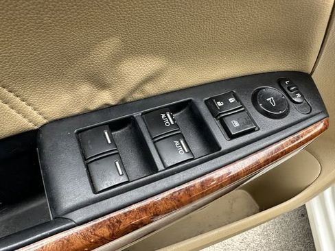 Used 2011 Honda Accord EX-L image 13