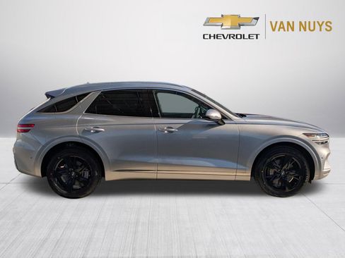 Used 2023 Genesis GV70 2.5T w/ Advanced Package AWD/4WD image 4