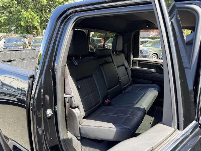 Used 2024 Chevrolet Silverado 2500 High Country AWD/4WD image 13