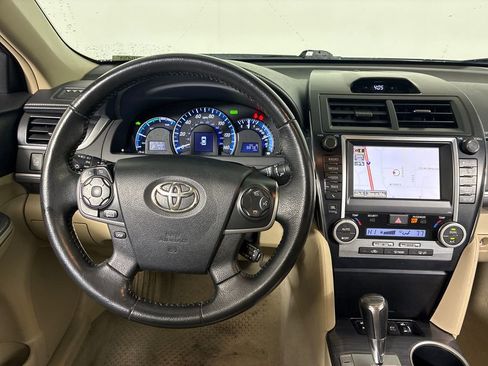 Used 2012 Toyota Camry LE image 15