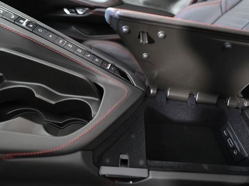 Used 2023 Chevrolet Corvette Stingray Premium Conv w/ Z51 Performance Package RWD image 38