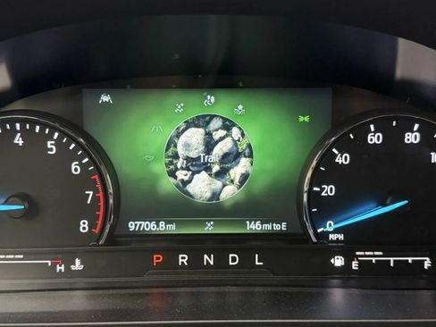 Used 2021 Ford Explorer XLT AWD/4WD image 16