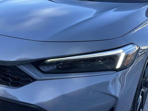 Certified 2025 Honda Civic Sport image 9