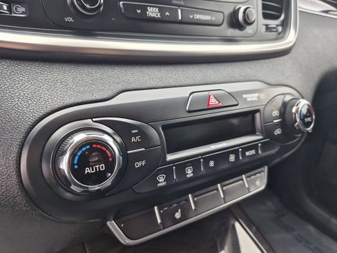 Used 2016 Kia Sorento EX w/ EX Premium Package image 22