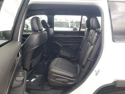 New 2026 Jeep Grand Cherokee L Limited AWD/4WD image 7