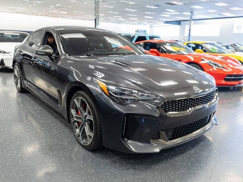 Used 2020 Kia Stinger GT image 3