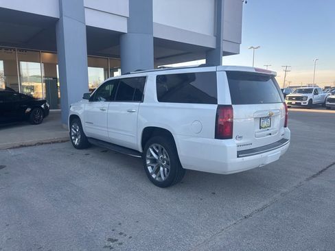 Used 2018 Chevrolet Suburban Premier image 4