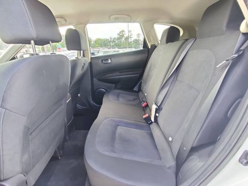 Used 2015 Nissan Rogue S w/ Convenience Package FWD image 17