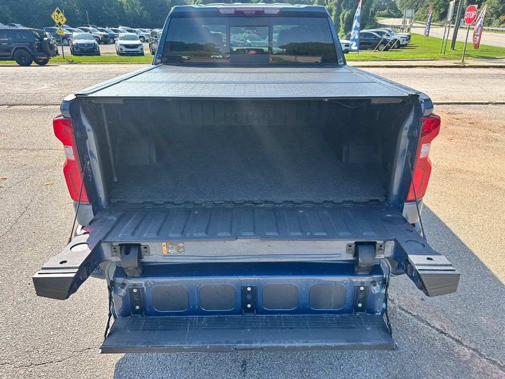 Used 2024 Chevrolet Silverado 1500 High Country w/ High Country Premium Package AWD/4WD image 27