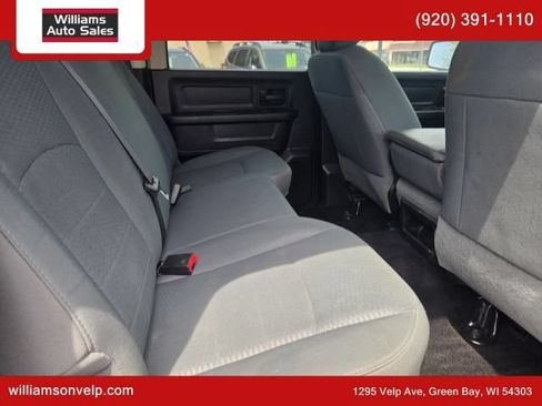 Used 2015 RAM 1500 Express AWD/4WD image 17