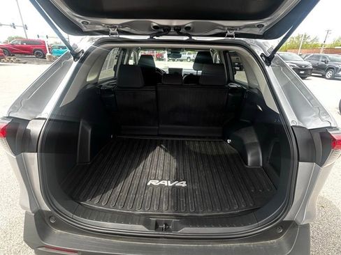 Used 2025 Toyota RAV4 LE AWD/4WD image 13
