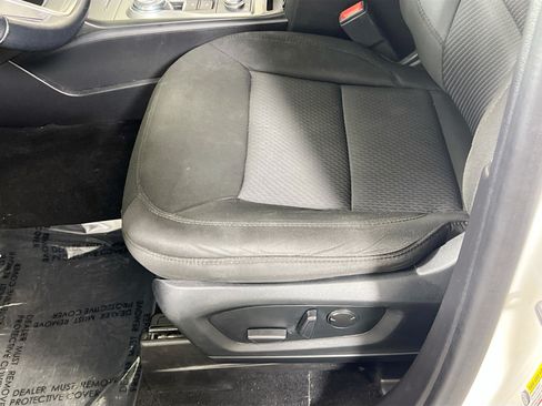 Used 2022 Ford Explorer XLT AWD/4WD image 18