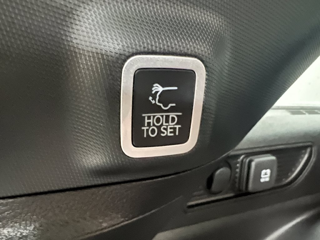 New 2025 Jeep Grand Cherokee Altitude RWD image 16