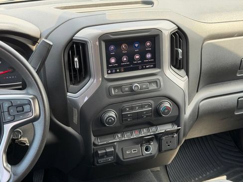 Used 2021 Chevrolet Silverado 2500 Custom w/ Custom Value Package AWD/4WD image 10