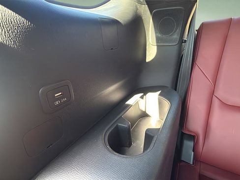 Used 2023 MAZDA CX-9 Carbon Edition image 32