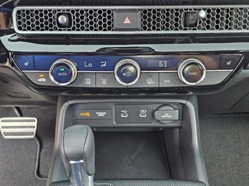 Certified 2025 Honda Civic Sport image 16