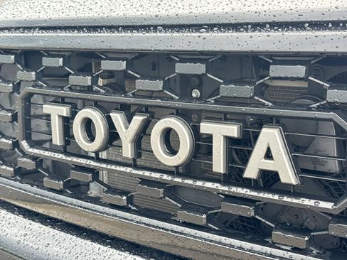 Used 2020 Toyota Sequoia TRD Pro AWD/4WD image 15
