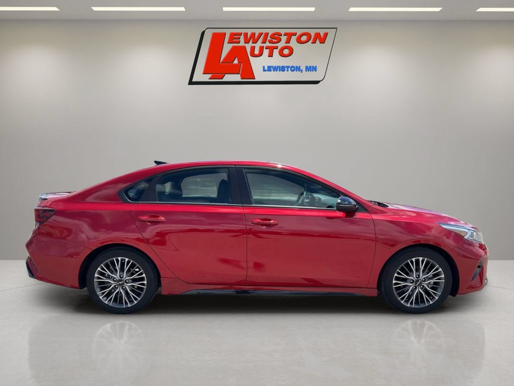 Used 2024 Kia Forte GT-Line w/ GT-Line Premium Package FWD image 6