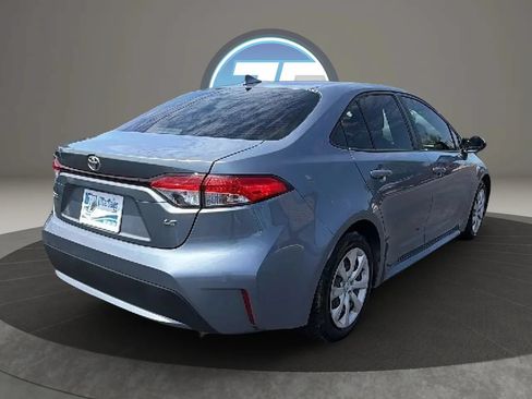 Used 2021 Toyota Corolla LE FWD image 9