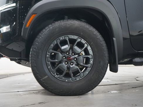 Used 2024 Nissan Frontier PRO-4X w/ Pro Premium Package AWD/4WD image 27