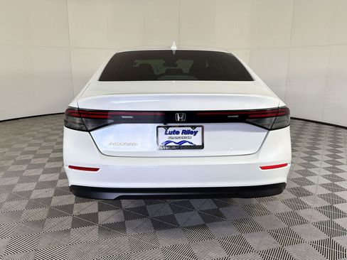 Used 2024 Honda Accord LX image 10
