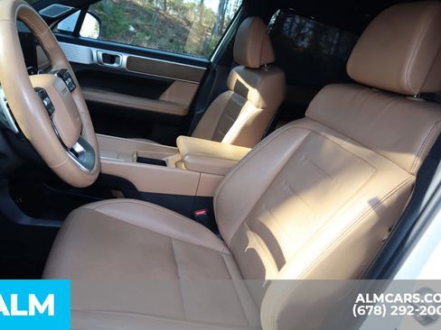 Used 2025 Hyundai Santa Fe Limited image 17