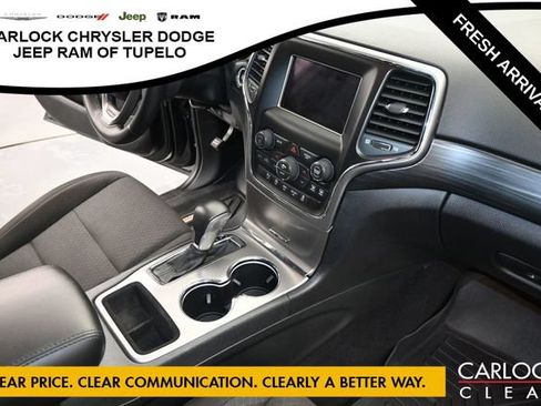 Used 2020 Jeep Grand Cherokee Laredo AWD/4WD image 35