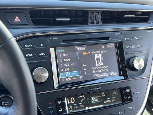 Used 2017 Toyota Avalon XLE FWD image 16