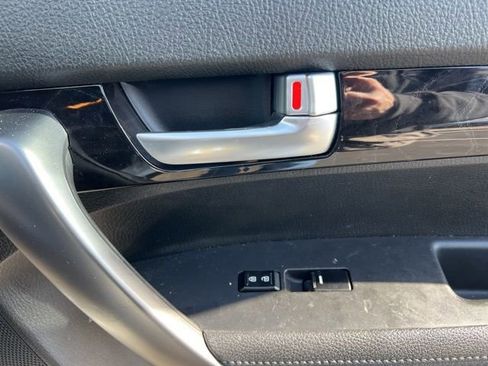 Used 2014 Kia Sorento LX image 35