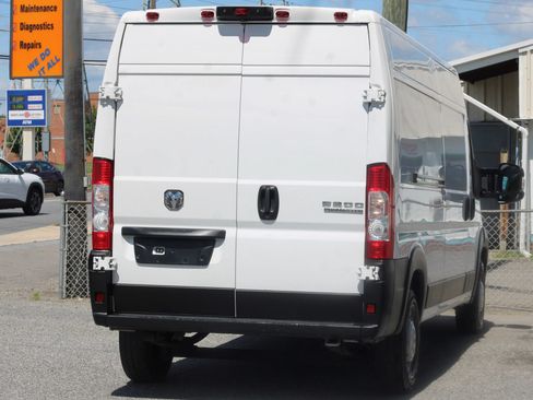Used 2023 RAM ProMaster 2500 FWD image 8