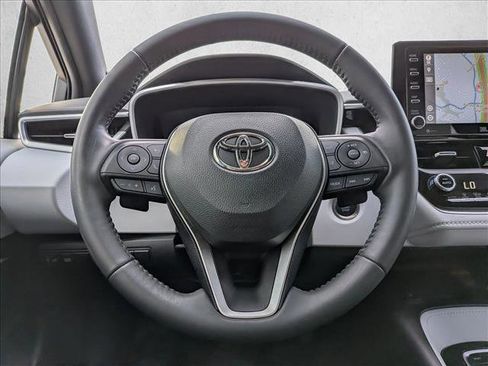 Used 2019 Toyota Corolla XSE image 16