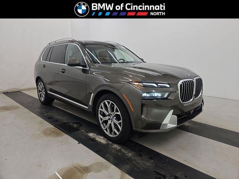 Used 2026 BMW X7 xDrive40i AWD/4WD image 1